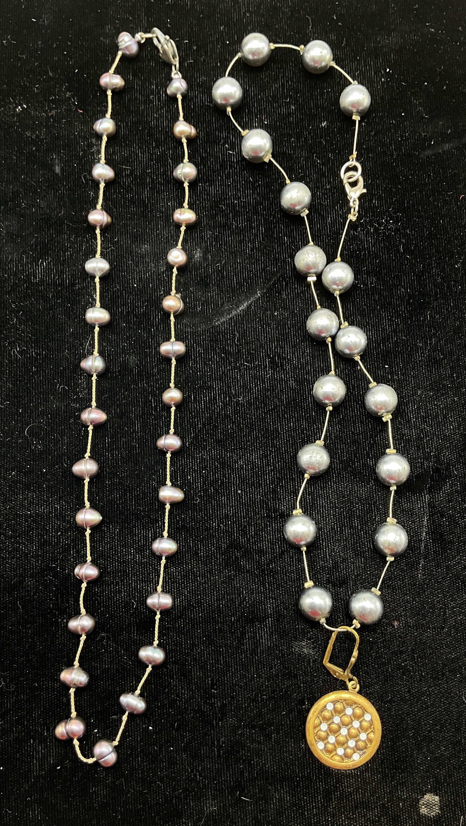 Lot 2 Vintage Assorted Pearl Necklaces: Lot of 2 vintage assorted pearl necklaces. Silver toned. One with gold toned pendant. Largest measures approx 15 inches full length. Scratching. Jewelry, necklaces, estate jewelry, costume jewelry, co