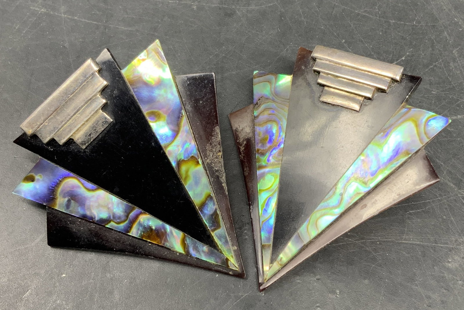 Art Deco Silver Abalone geometric Earrings: Art deco geometric earrings crafted with inlaid Abalone shell and alternating black with silver settings, ht app 2 inches, vintage estate jewelry -j