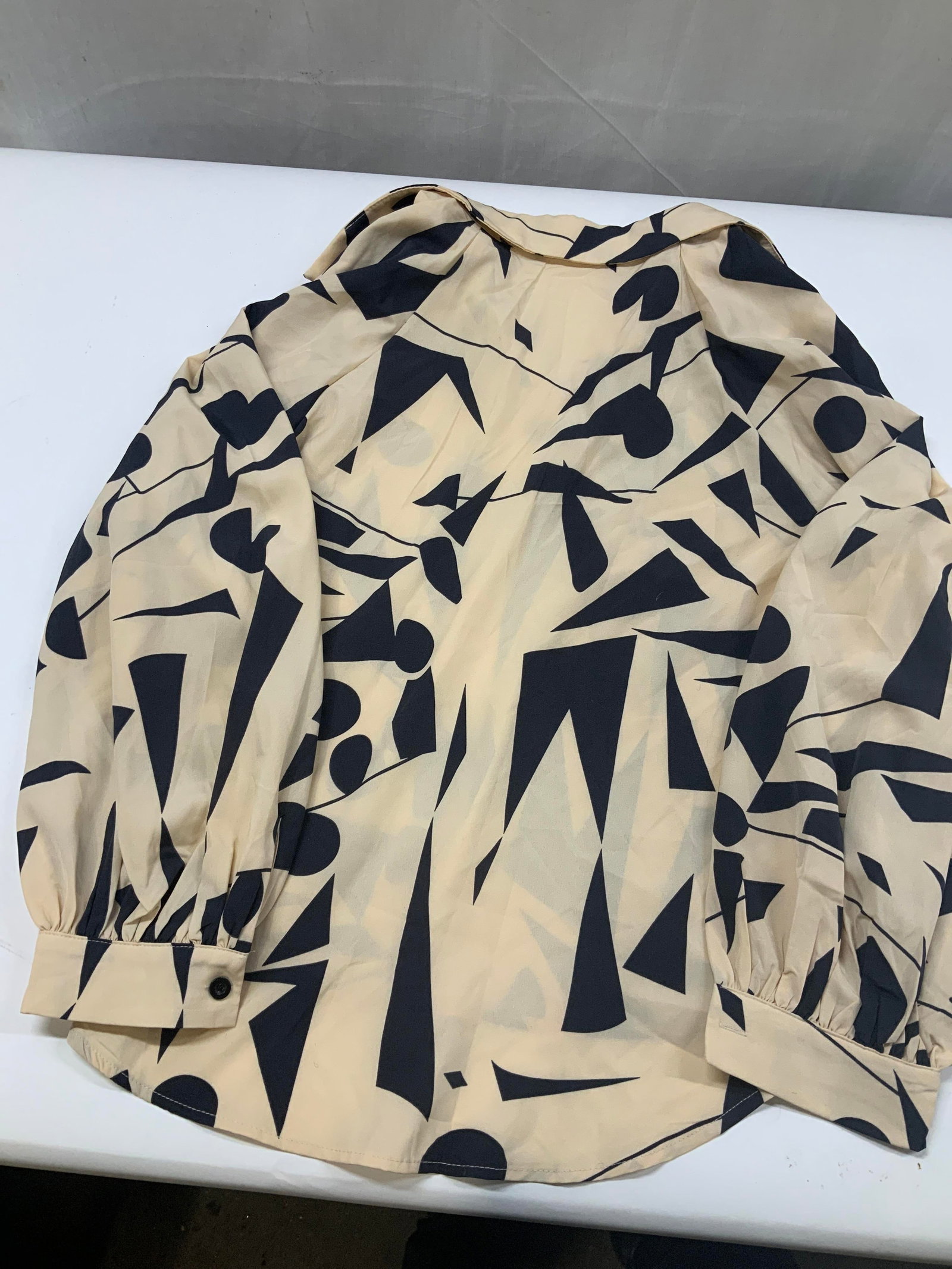 Abstract geometric print blouse - 2