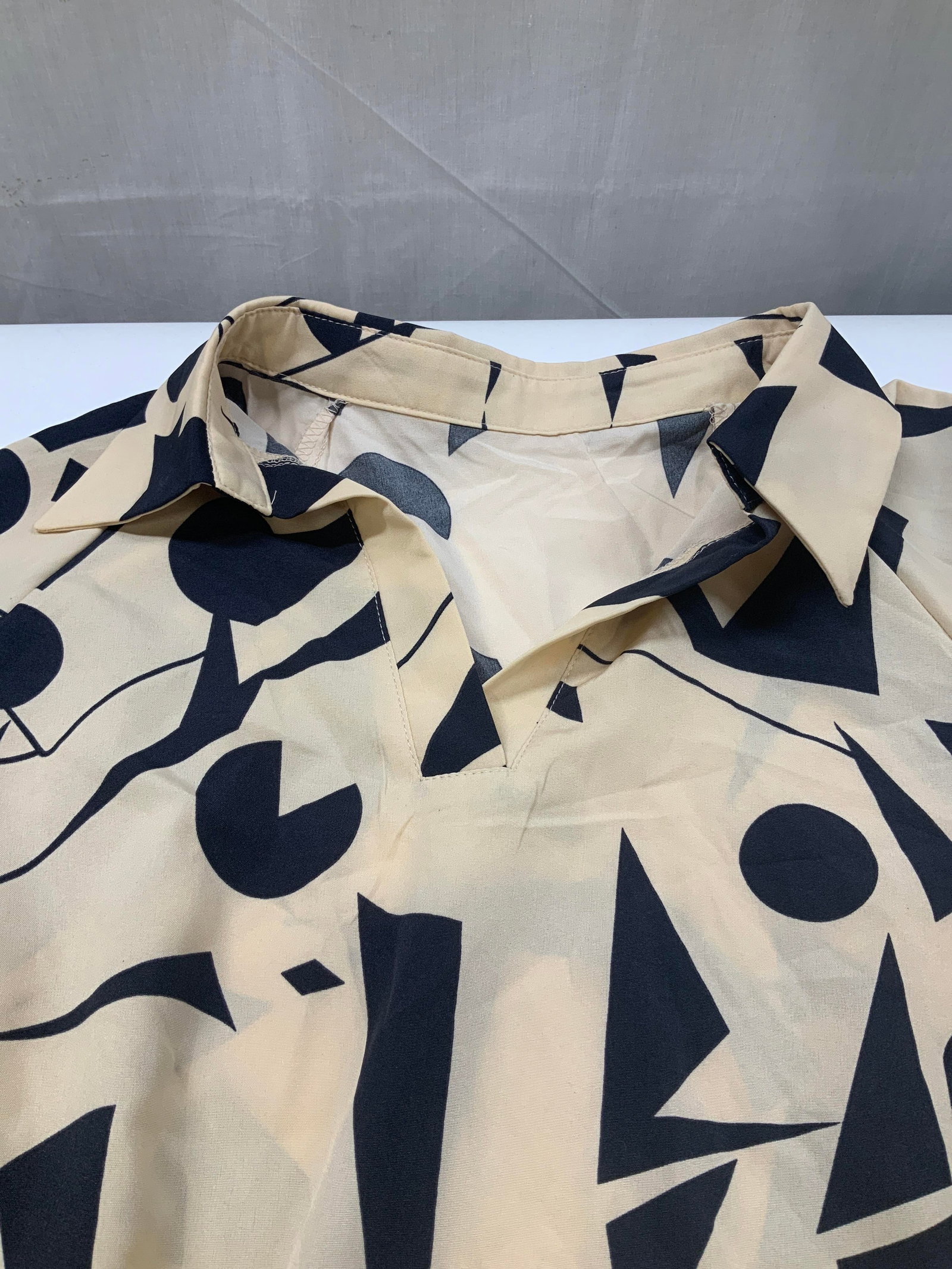 Abstract geometric print blouse - 5
