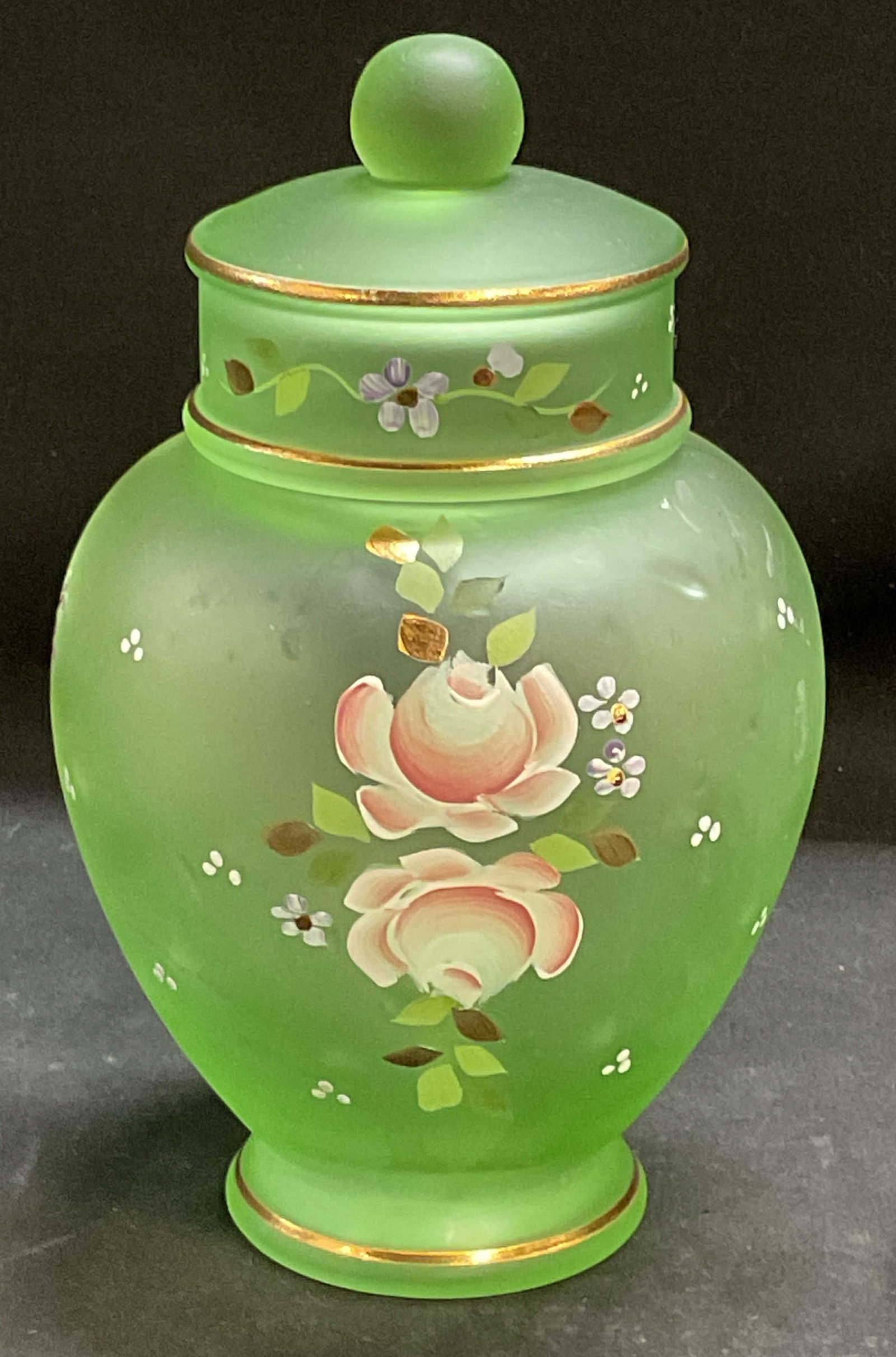 Vtg Signed Robinson Fenton Roses Glass Ginger Jar (1 of 7)