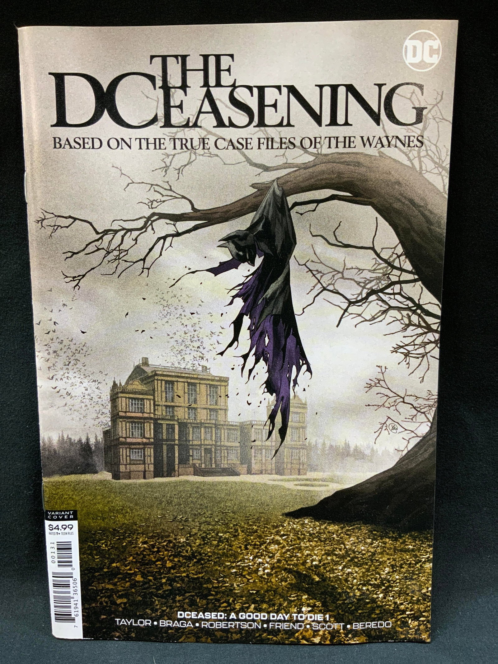 2019 The DCeasening #1 Comic Bk #1: The DCeasening DCeased: A Good Day to Die #1, Published 2019 by DC Comics. Written by Tom Taylor, interior artwork by Laura Braga, Darick Robertson. Page # Approx. 48 pgs Condition consistent with