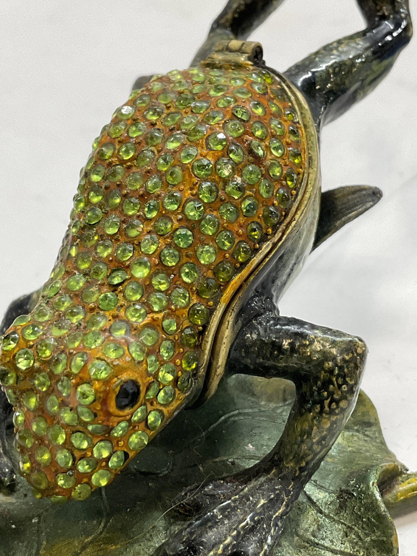Clem Hopper Diving Frog Hinged Trinket Box - 6
