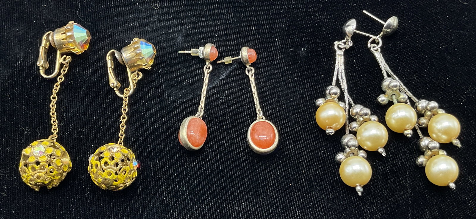 Lot 3 Vintage Assorted Dangle Earrings (1 of 8)