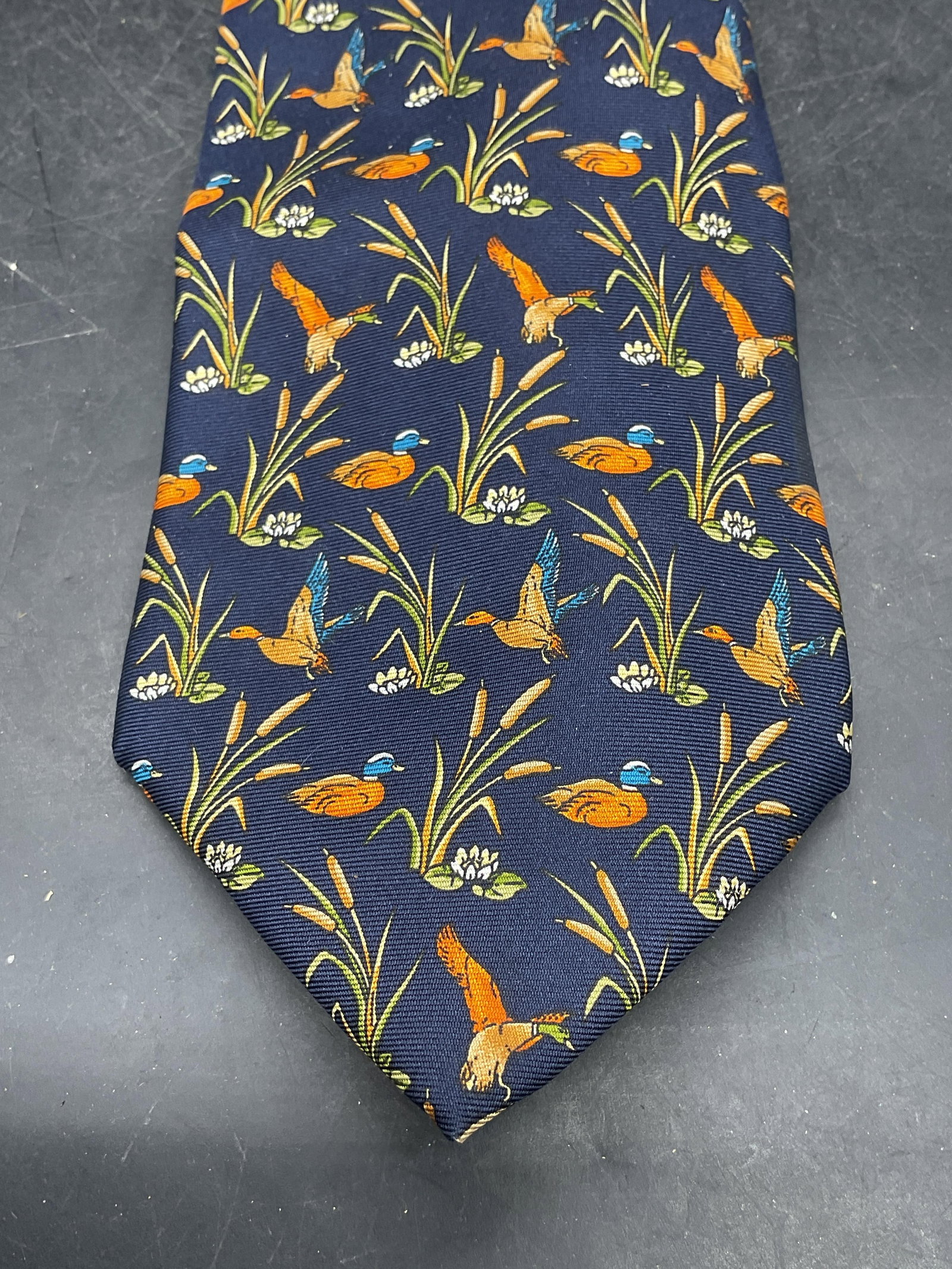 Beaufort Navy Blue Silk Duck Tie Italy (1 of 6)