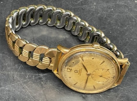 Vtg 50s Gold-Filled Omega Automatic Watch Switz: Vintage Circa 1950s Omega Automatic Watch. Marked 1/20 10K Gold-Filled Top. Band made by Zenith. Switzerland. Corrosion present on band and inside dial. Not tested for functionality. vintage watches, 