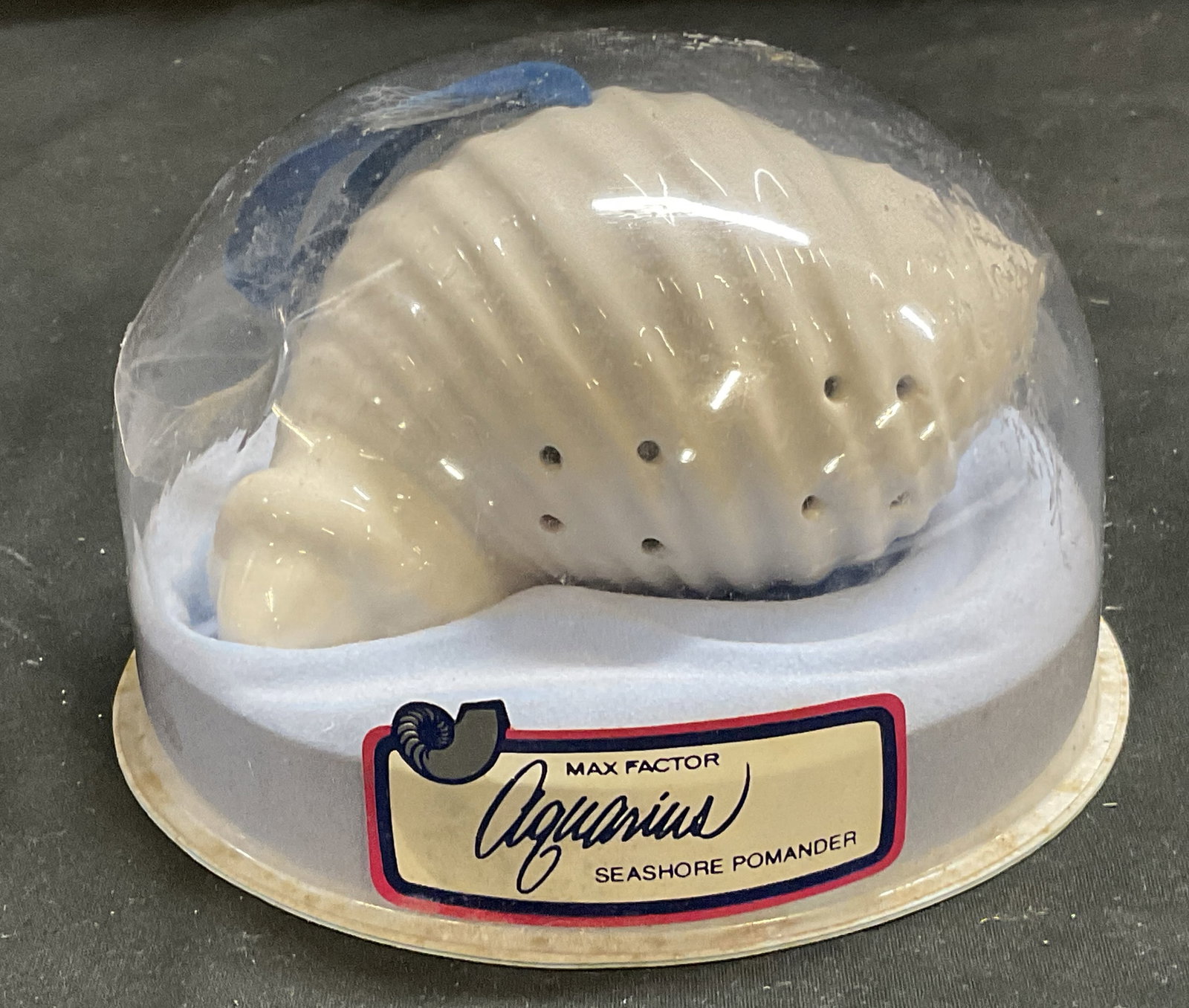 VTG OB Max Factor Aquarius Seashore Pomander ROC (1 of 6)