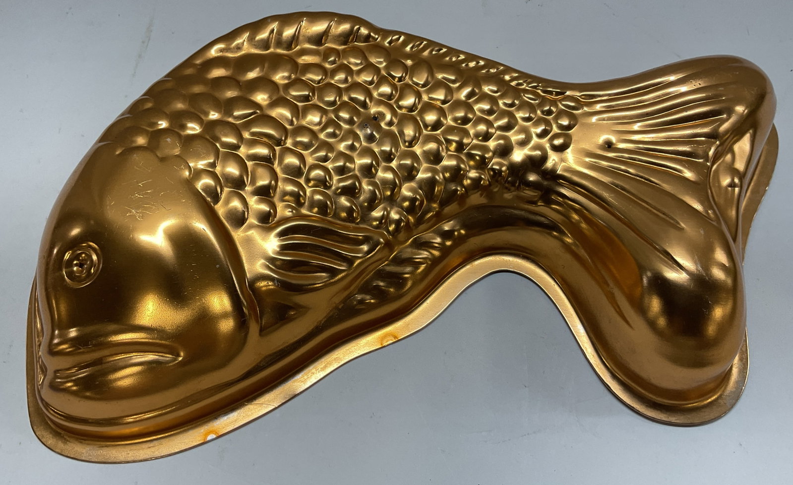 Vintage Copper Toned Fish Jello Mold (1 of 8)