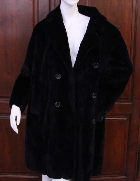 Vintage Sheered Beaver Coat By Georgeou: Nice condition. Made by Georgeou Westchester. 22 inches from shoulder to wrist . 35 inches from shoulder to hemline. Property of a Larchmont, NY estate.