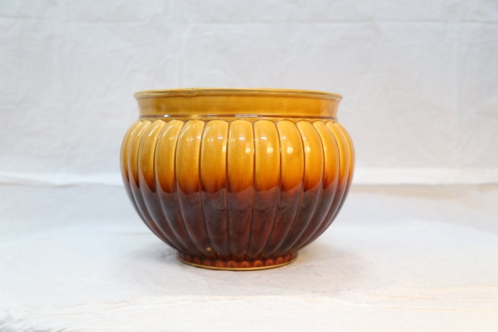 Round Sarreguemines Majolica Planter: Round Sarreguemines majolica planter- (small chip repaired) 10” tall x 13”diameter