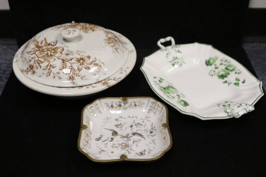 Assorted Transfer Ware & Gilded Pieces: Transfer Ware commode signed on bottom & lid "Columbine, England" with Serial number. Largest measures 12 inches in length. Green ironstone handled dish with number on bottom. Gold painted & metal rim