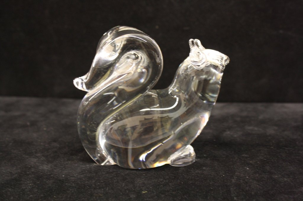 Steuben Crystal Squirrel 1963: Steuben crystal squirrel vintage design date of 1963. Measures 5 inches high. Number 8120. Animal figurine collectible. Excellent condition. Property of a Greenwich estate.