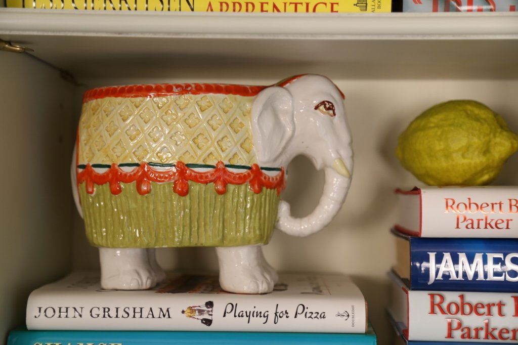 Porcelain Group Lot incl Mottahedeh (1 of 7)