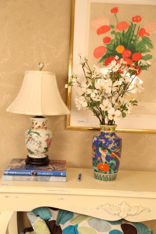 Asian porcelain lamp and vase (1 of 5)