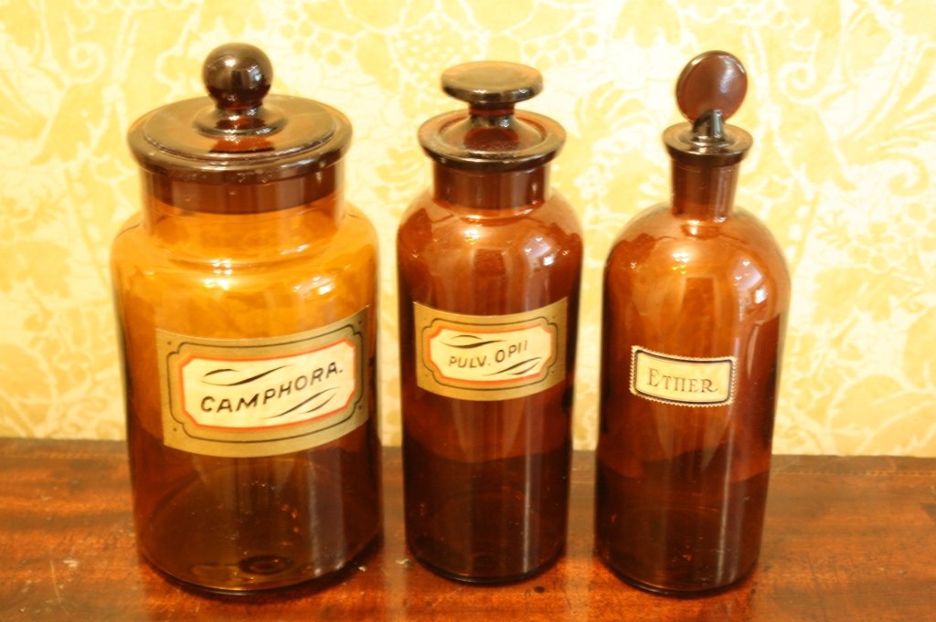 Antique Set  Amber Apothecary jars glass stoppers (1 of 2)