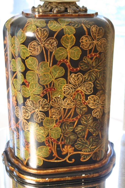 Painted Asian ceramic table lamp (1 of 6)