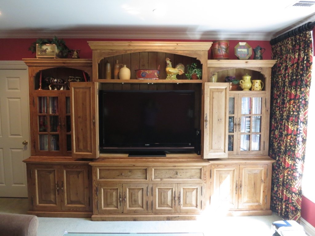 COUNTRY WILLOW reclaimed Pine Media Center (1 of 9)