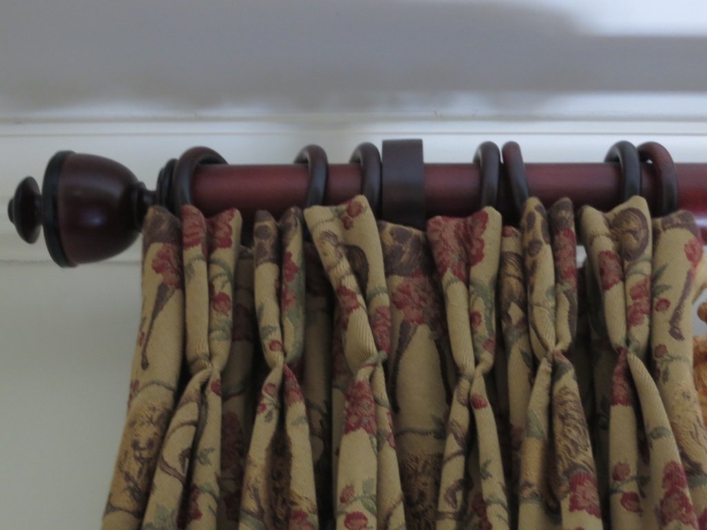 GREEF Giraffe Curtains Tassle trim Mahogany Rods (1 of 6)