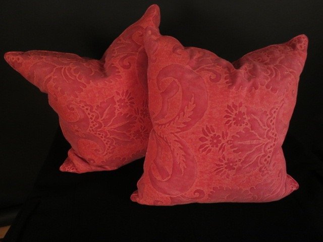 Pair Fortuny Throw Pillows (1 of 6)