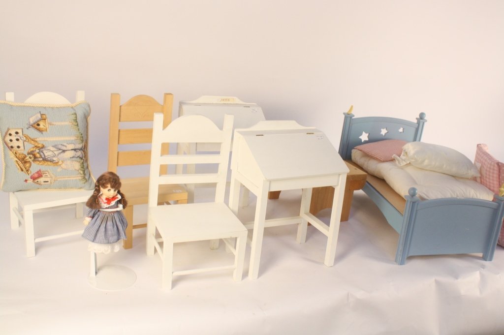 Assorted Doll Furniture Lot (1 of 4)