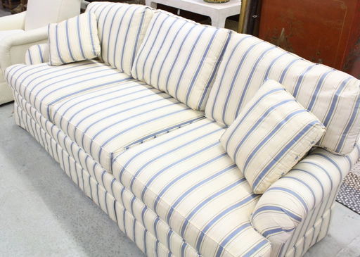 Hertiage Blue And White Stripe Sofa Hertiage Blue And White Stripe Sofa