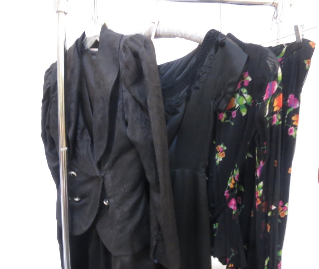 Vintage Group Lot of Womens Evening Wear (1 of 9)