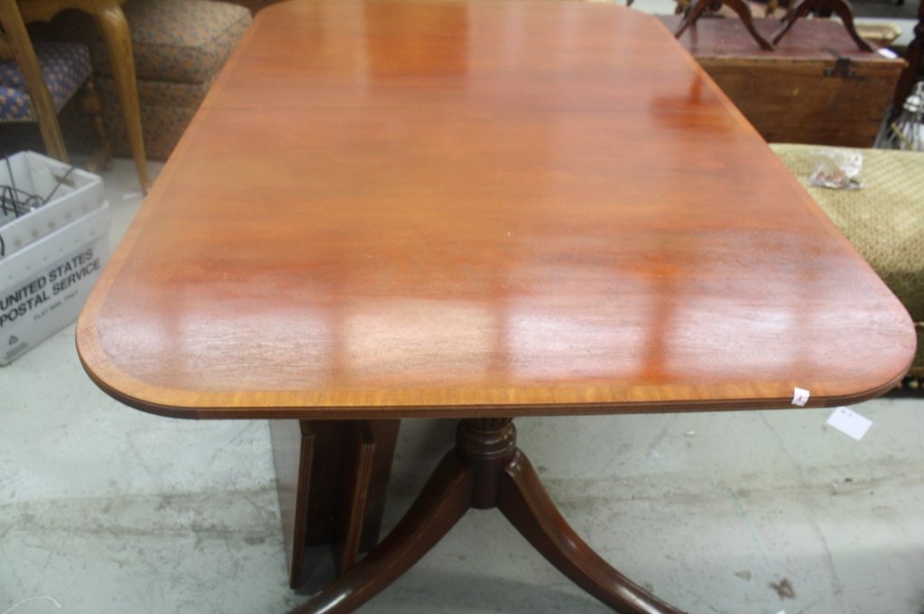 Mahogany Dining Table (1 of 4)