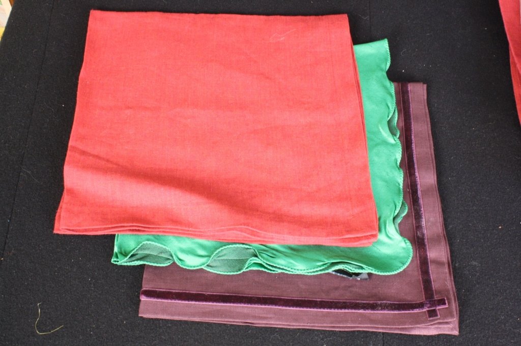 28 KIM SEYBERT Assorted Linen Napkins (1 of 10)