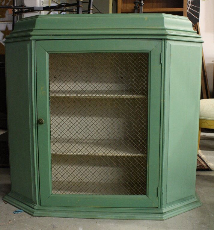 Decorative china display cabinet (1 of 4)