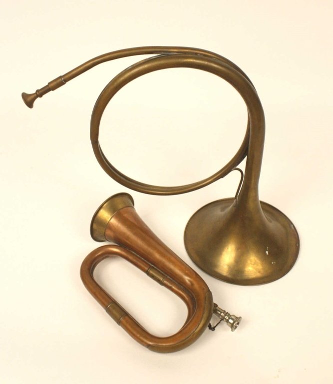 Two Vintage Brass Horns (1 of 4)