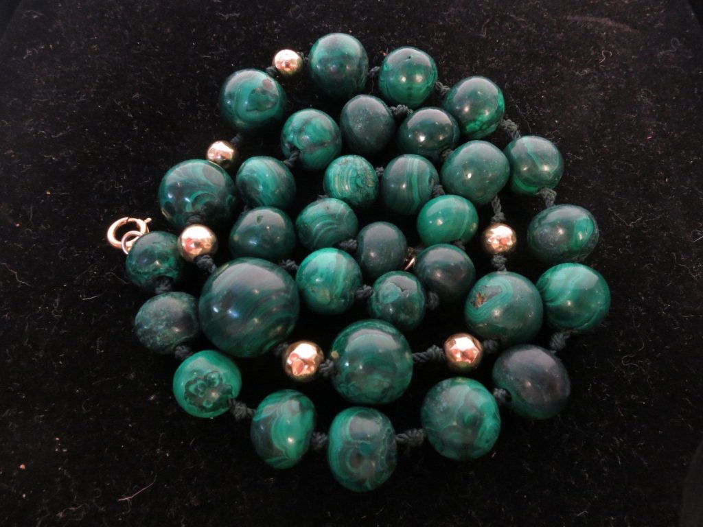 Group Lot 6 1940's-1950's vintage necklaces jade (1 of 5)