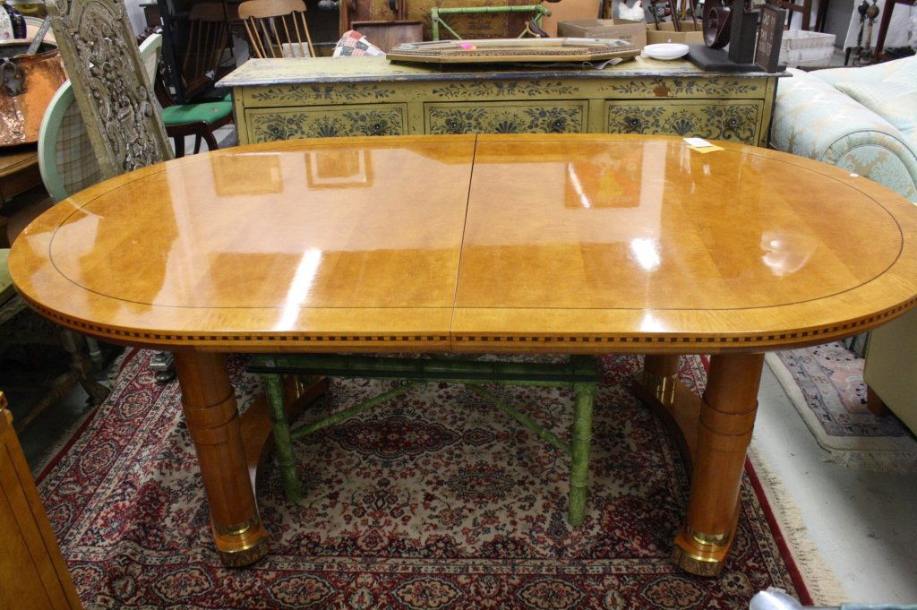 HICKORY WHITE GENESIS Table with two  Leaves (1 of 10)