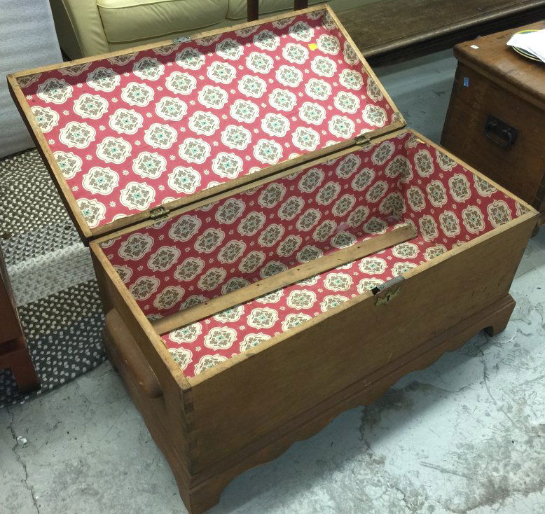 Vintage Pine Blanket Chest (1 of 4)
