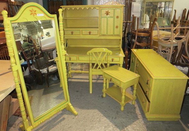 Vintage Girls Complete Yellow Bedroom Set (1 of 4)