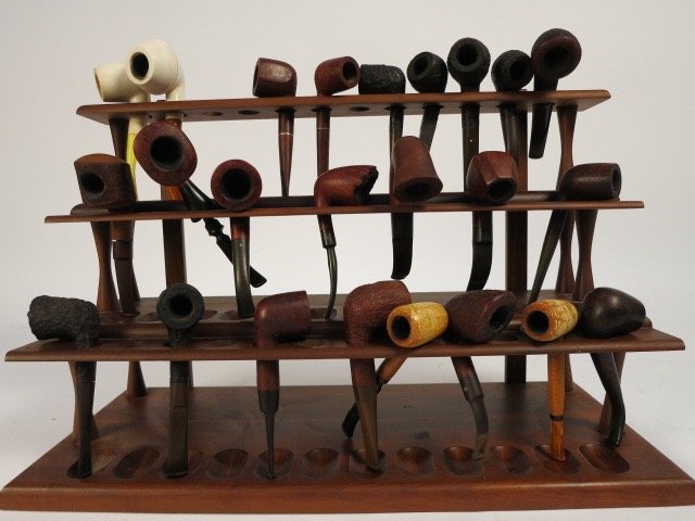Collection of Pipes and Vintage Wooden Pipe Rack (1 of 5)