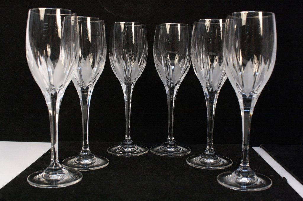 Set 6 Champagne Bosnian Crystal Flutes (1 of 3)