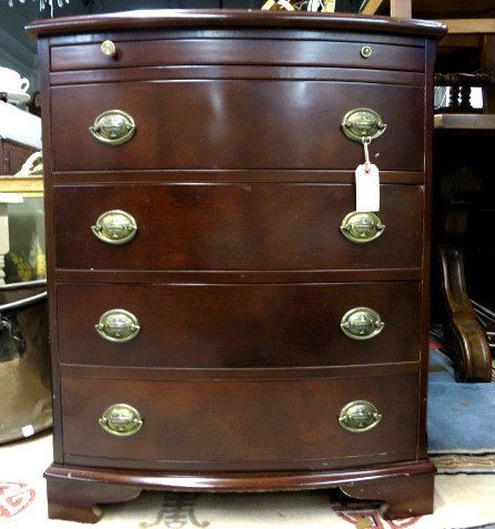 Four Drawer Bachelors Chest with Pull Out (1 of 7)