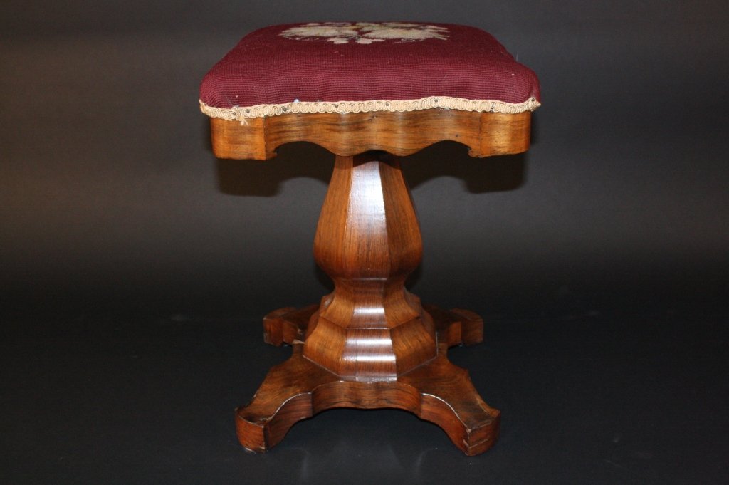 Vintage Needlepoint Stool (1 of 5)