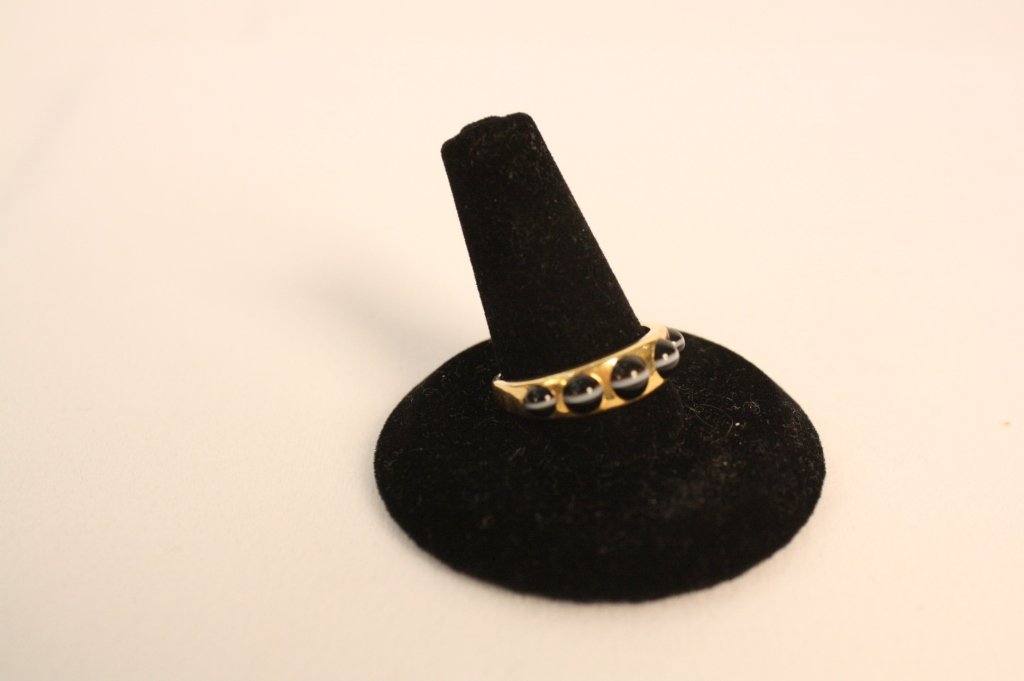Antique Victorian Gold Scottish Banded Agate RIng (1 of 3)
