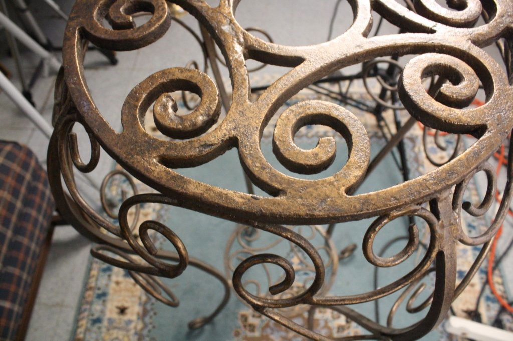 Vintage Decorative Metal Plant Stand (1 of 6)