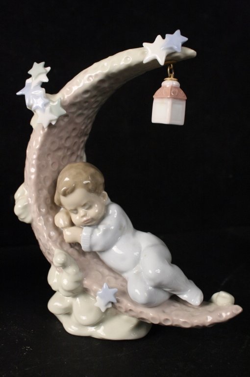 Lladro signed  Heavenly Slumber 06479 (1 of 3)