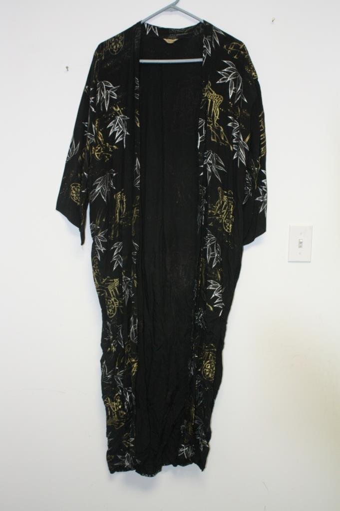 Lot of Three Vintage Asian Clothing (1 of 10)