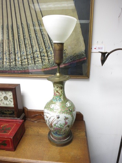 One Decorative Painted Asian Desk Lamp (1 of 5)