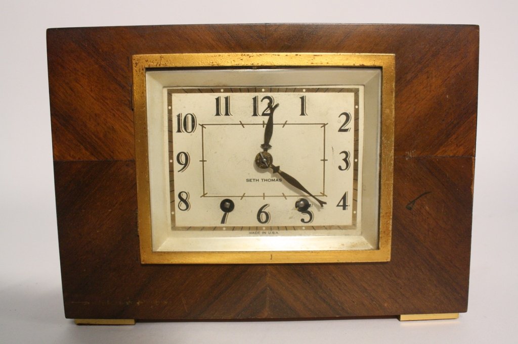 SETH THOMAS  Mantle Clock Walnut with Gold Accent (1 of 6)