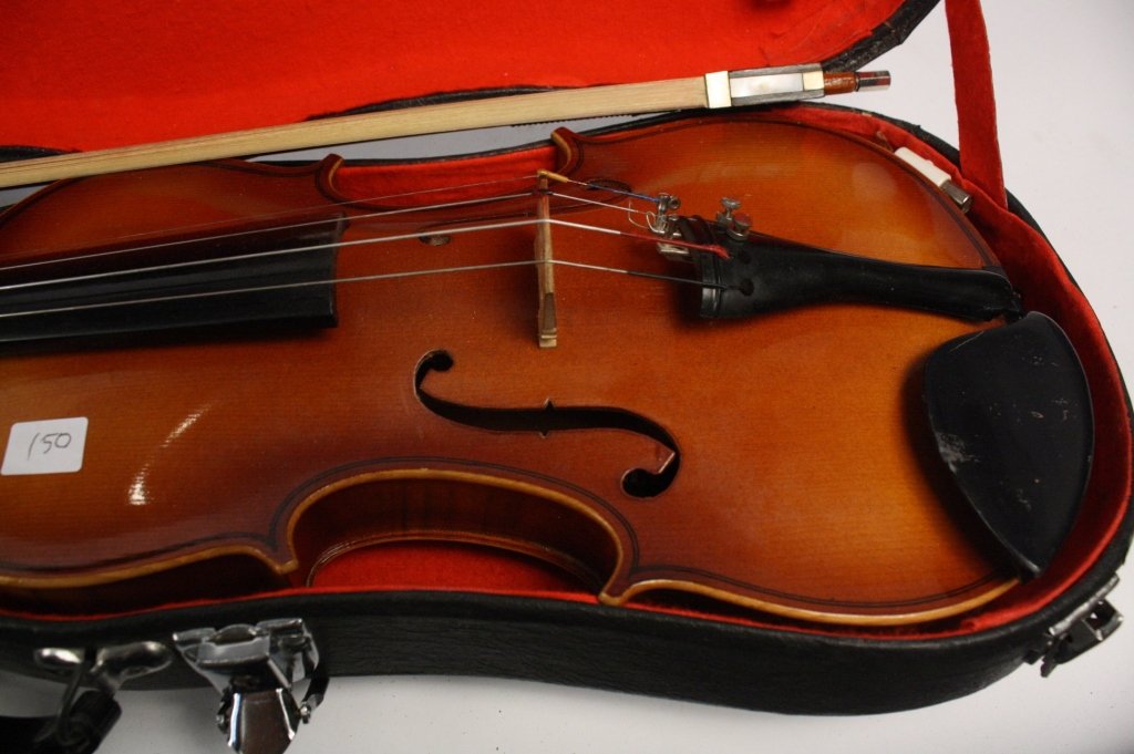 Violin, bow, two cases (1 of 4)
