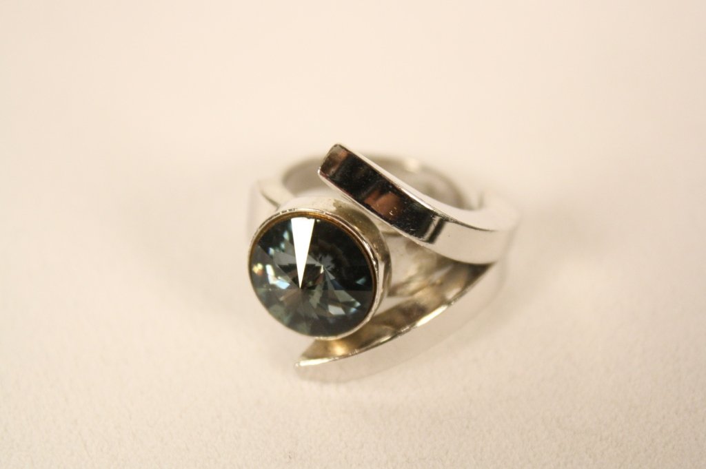 Vintage Whiting and Davis Designer Ring c. 1950s (1 of 1)