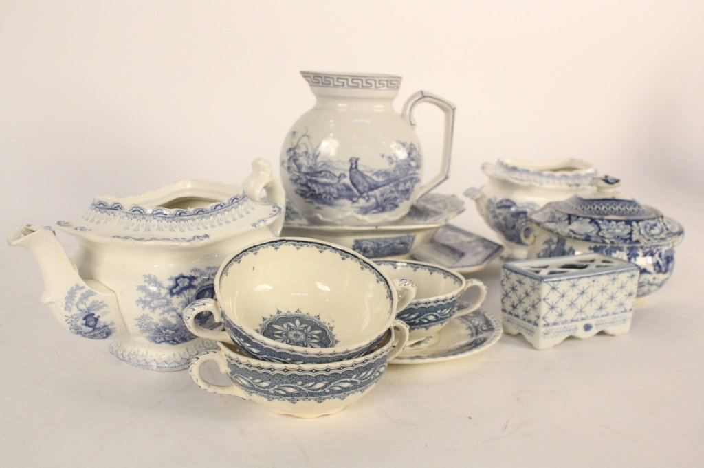 Group Lot of Blue and White English Pottery (1 of 5)