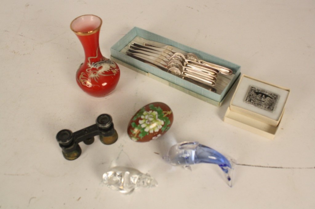 Box lot of curios (1 of 6)