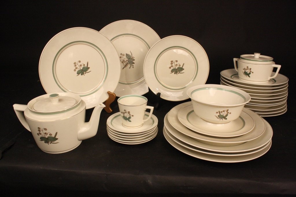 ROYAL COPENHAGEN 884 Style 28 Piece Set (1 of 8)