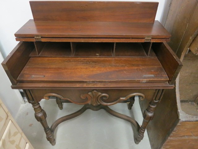 Antique Mahogany Turn-Of-the-Century Spinet Desk (1 of 7)